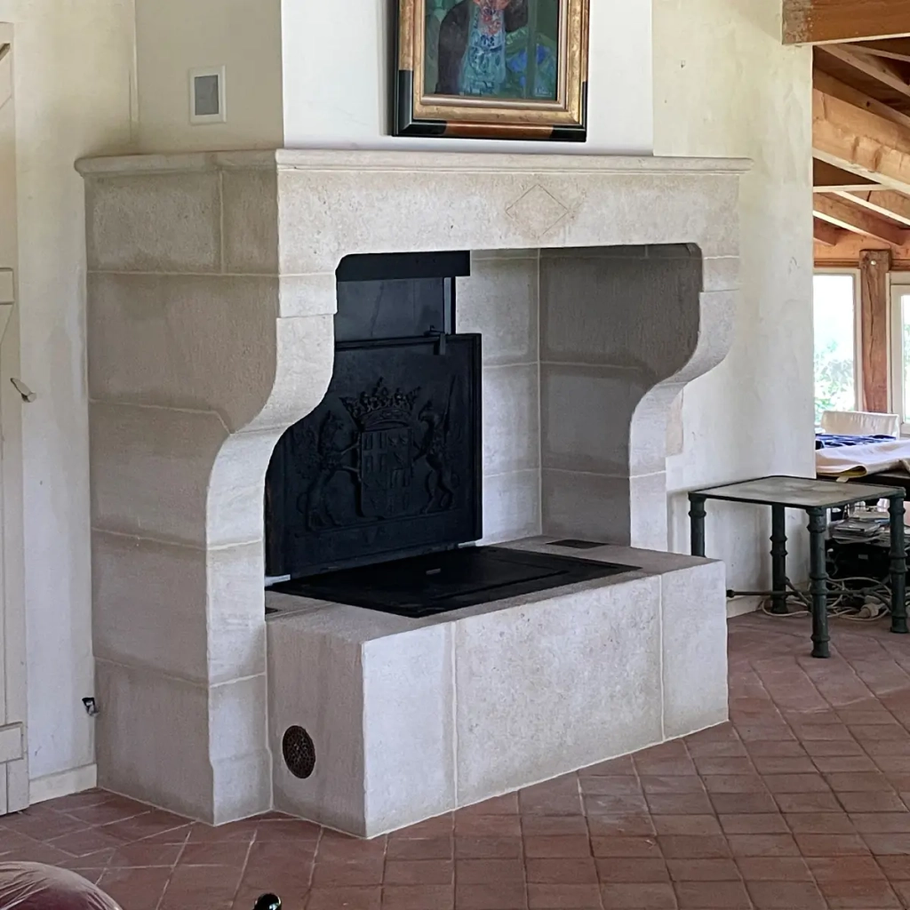Cheminée Circé avec foyer Polyflam